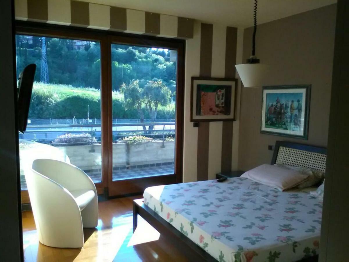 Villa Angela San Benedetto del Tronto Bagian luar foto