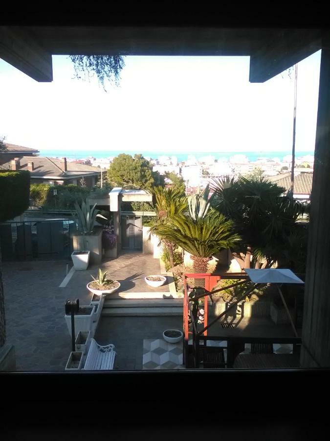 Villa Angela San Benedetto del Tronto Bagian luar foto